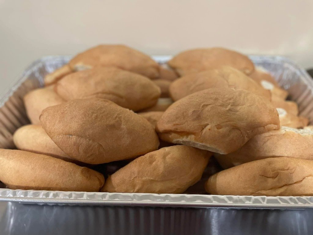 Pan de agua caliente recién horneado en El Trigal